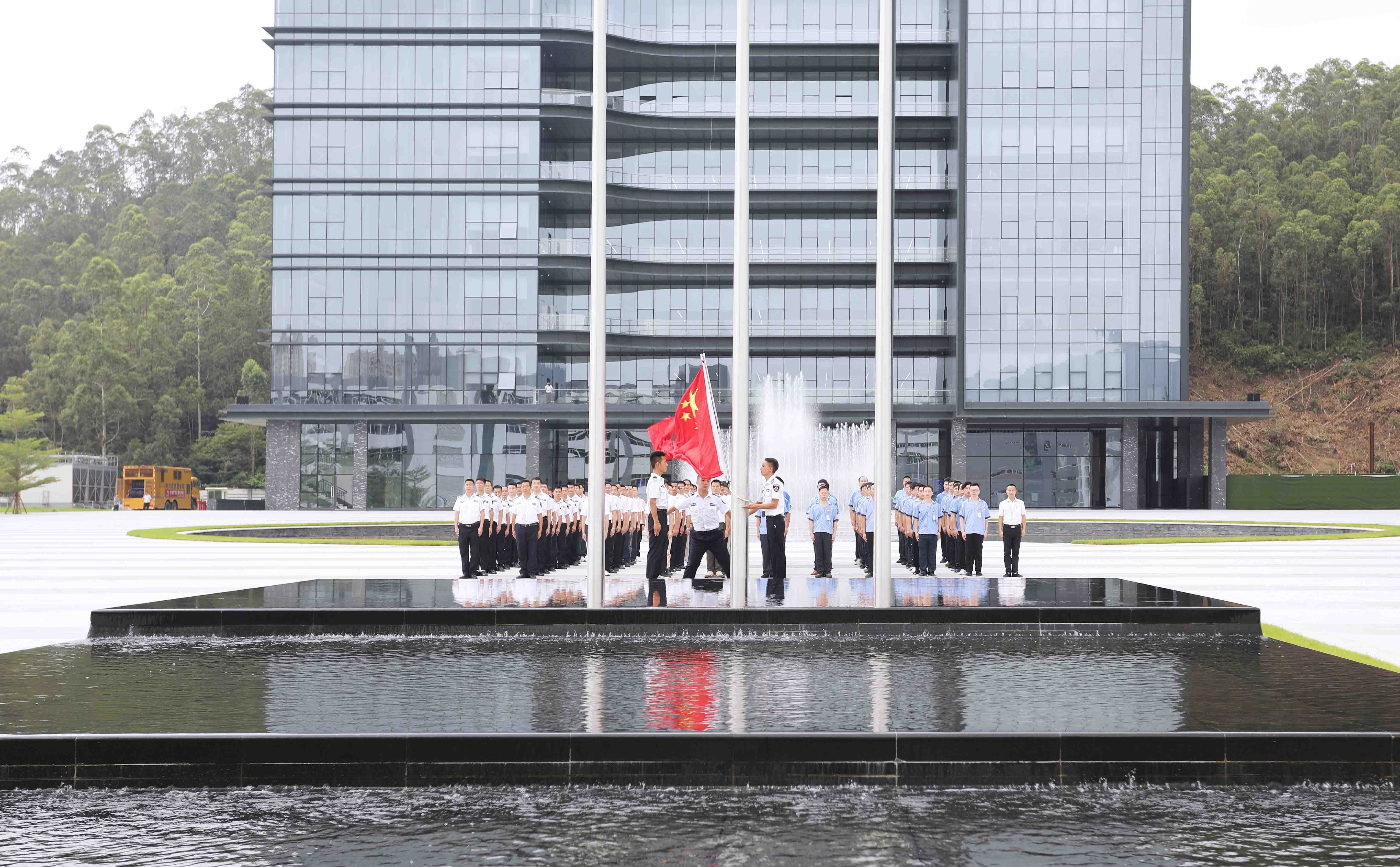 伟德国际1946官方网科技举行八一退伍武士活动