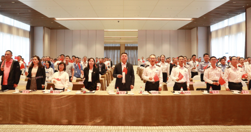 用音符谱写初心 用歌声唱响使命--音乐思政课走进伟德国际1946官方网科技